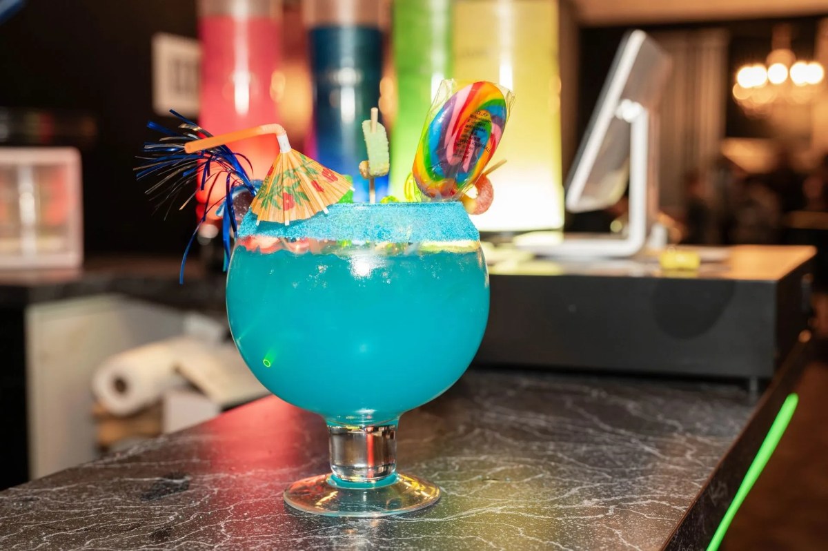 imgi_26_MagicAndWonderImaginarium-015-2880w