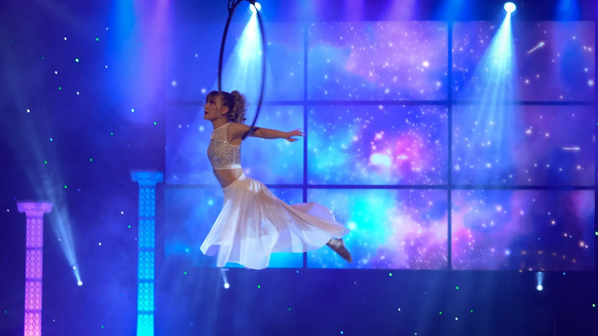 imgi_19_20231111_Magic_and_Wonder_Christmas_Shows-1145-1920w